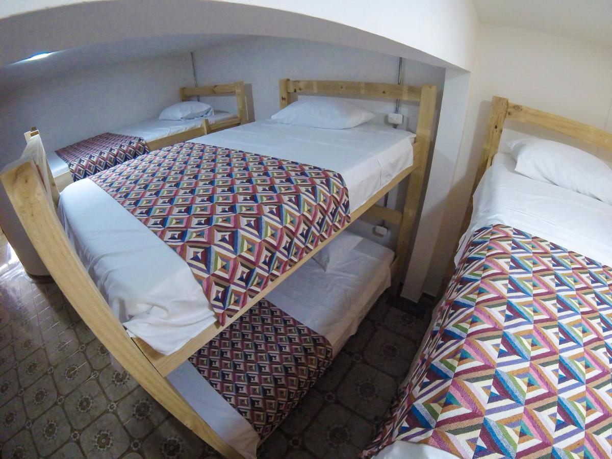 La Otra Mitad Hostel Армения Экстерьер фото